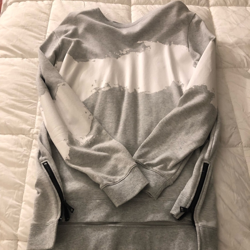 Men’s sweater